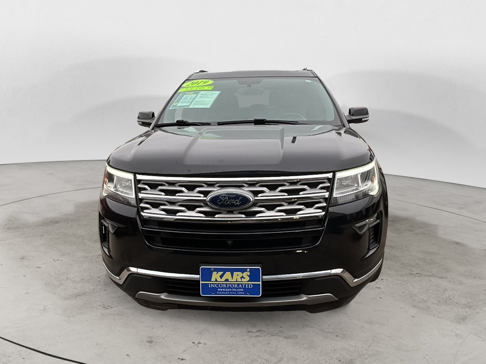 Used 2019 Ford Explorer Limited AWD/4WD image 2