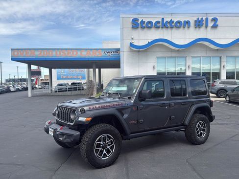 Used 2025 Jeep Wrangler Unlimited Rubicon image 1