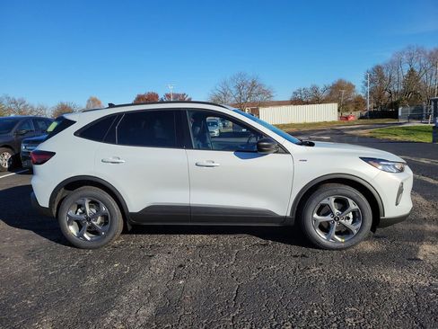 New 2026 Ford Escape ST-Line w/ Cold Weather Package image 3