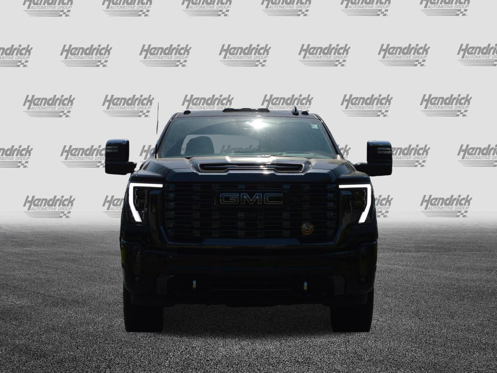 Used 2024 GMC Sierra 2500 Denali Ultimate AWD/4WD image 6