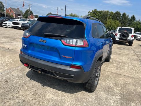 Used 2019 Jeep Cherokee Trailhawk AWD/4WD image 5