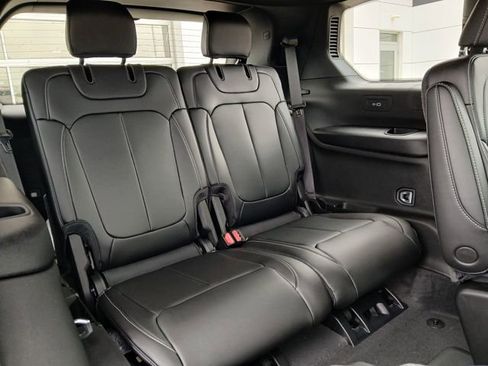 New 2026 Jeep Grand Cherokee L Limited AWD/4WD image 18