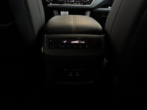 Used 2026 Nissan Pathfinder SL AWD/4WD image 14