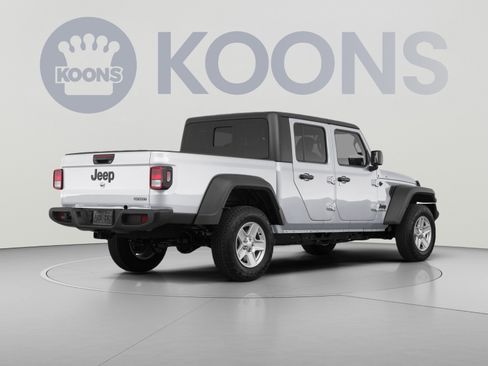 Used 2020 Jeep Gladiator Sport w/ Quick Order Package 24S AWD/4WD image 4