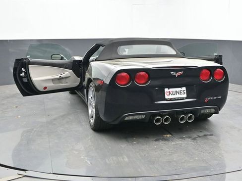 Used 2007 Chevrolet Corvette Convertible w/ Preferred Equipment Group RWD image 44