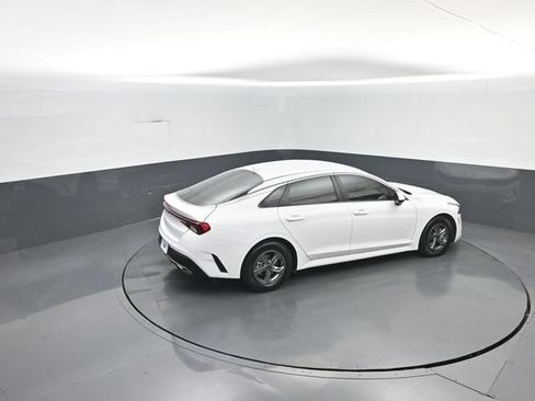 Used 2023 Kia K5 LXS FWD image 33