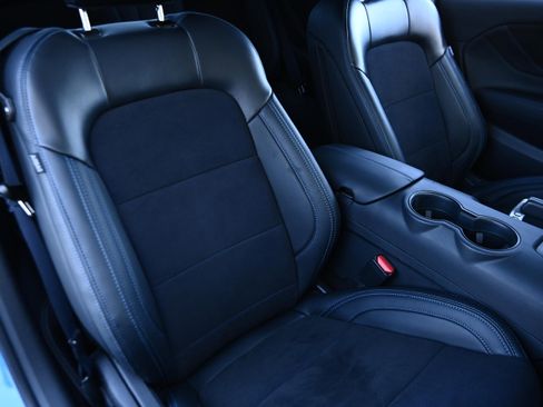 Used 2025 Ford Mustang Dark Horse image 44