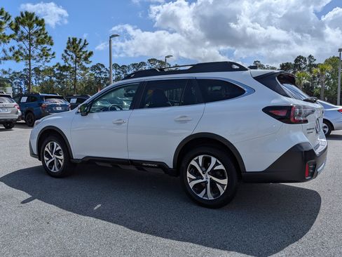 Used 2022 Subaru Outback Limited image 6