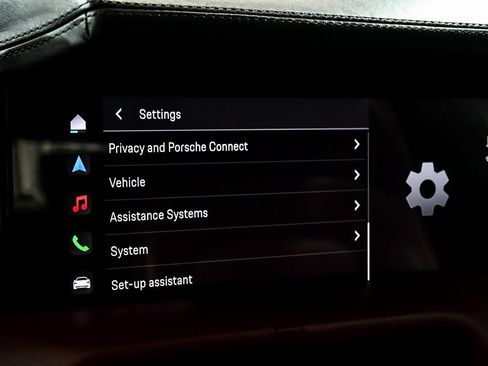 Used 2022 Porsche Taycan image 27