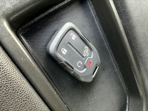 Used 2019 Chevrolet Silverado 1500 LT w/ Texas Edition image 30