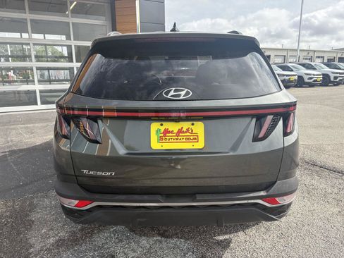 Used 2022 Hyundai Tucson SEL w/ Convenience + Premium Package FWD image 4