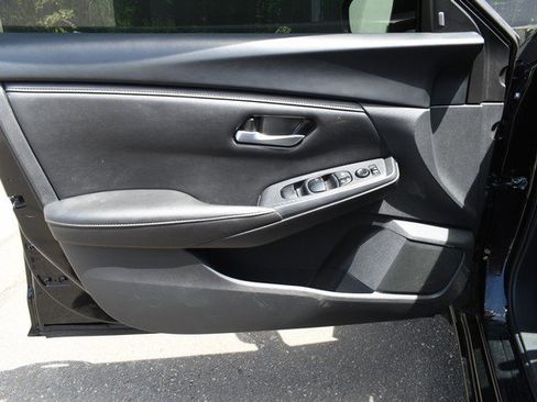 Used 2023 Nissan Sentra SV FWD image 13