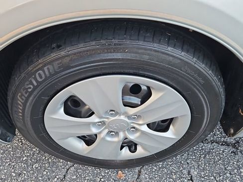 Used 2018 Kia Forte LX w/ LX Popular Package image 10