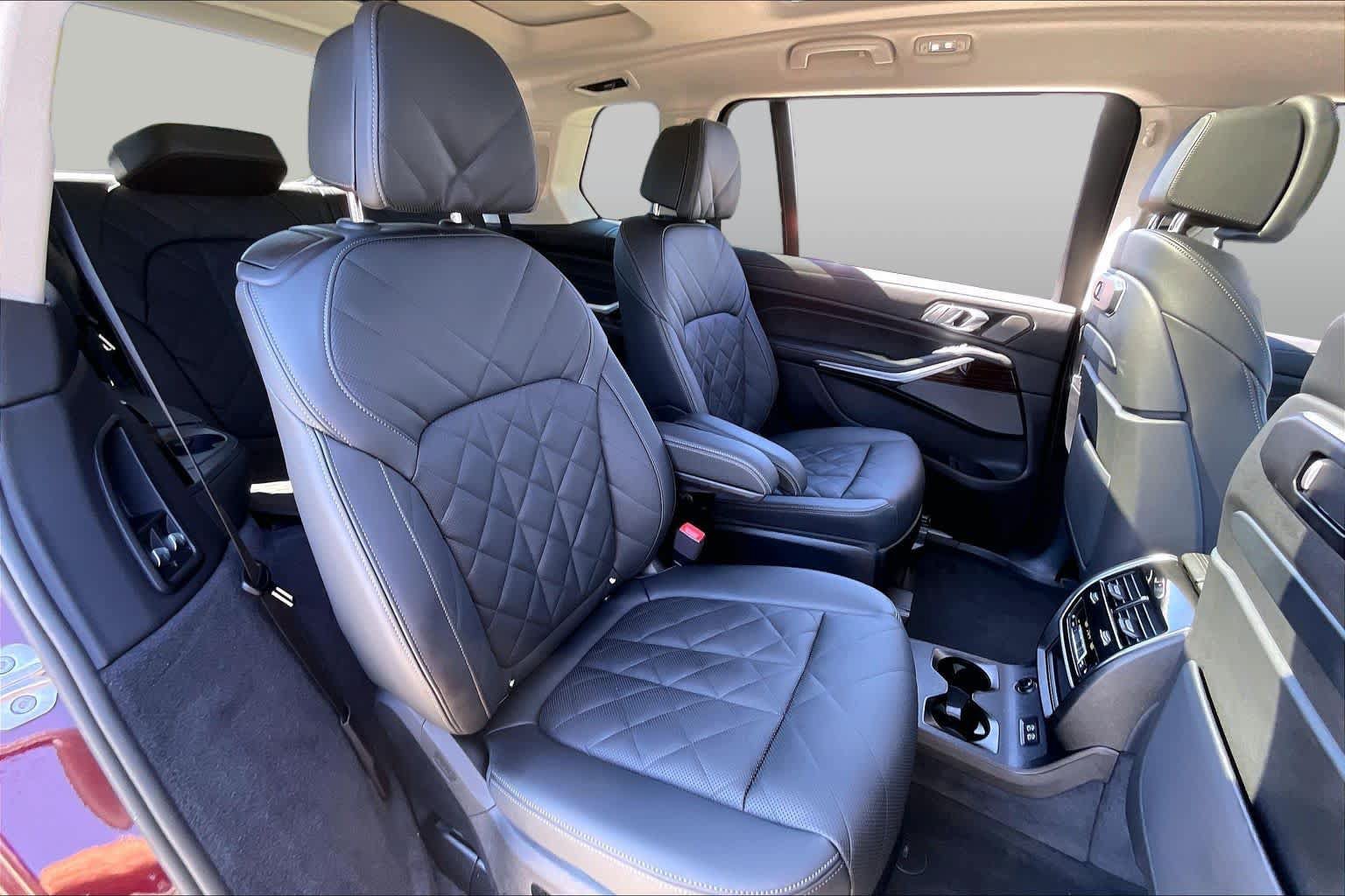 Used 2026 BMW X7 xDrive40i AWD/4WD image 19