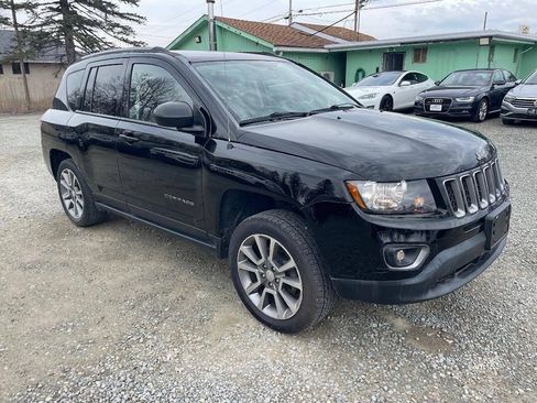 Used 2016 Jeep Compass Sport w/ Power Value Group AWD/4WD image 4