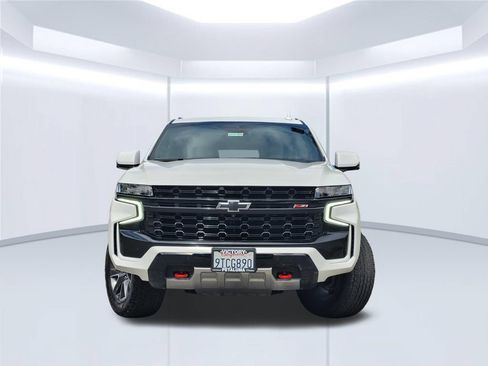 Used 2024 Chevrolet Tahoe Z71 w/ Z71 Off-Road Package AWD/4WD image 3