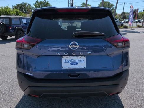 Used 2021 Nissan Rogue S FWD image 5