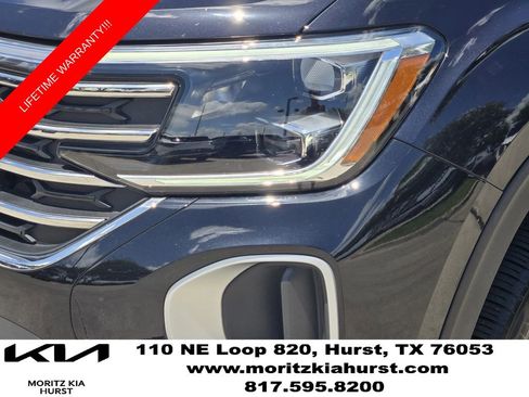 Used 2025 Volkswagen Atlas SE FWD image 15