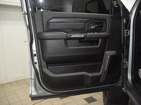 Used 2024 RAM 2500 Limited image 39