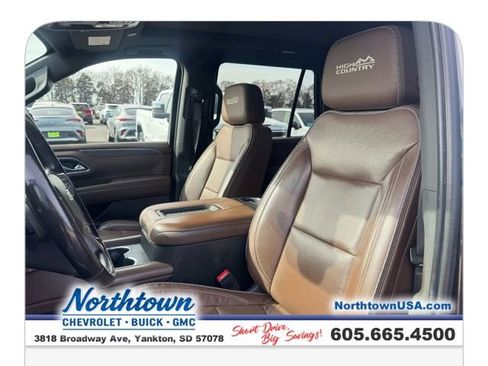 Used 2021 Chevrolet Tahoe High Country w/ Premium Package AWD/4WD image 37
