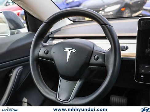 Used 2020 Tesla Model 3 Long Range AWD/4WD image 15