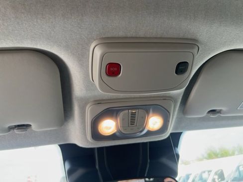 Used 2025 RAM ProMaster 1500 w/ Crew Van Package image 15