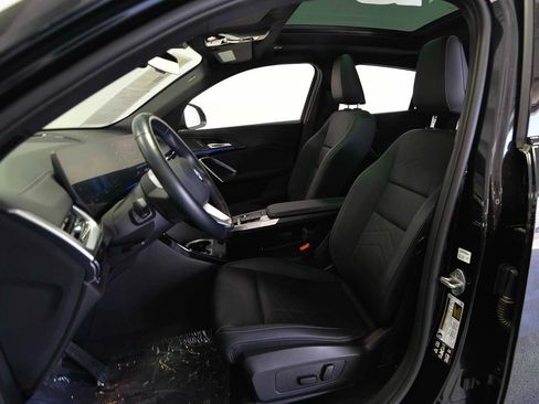 Used 2026 BMW X2 xDrive28i AWD/4WD image 8