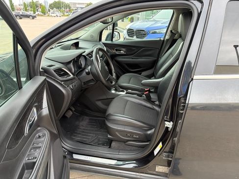 Used 2016 Buick Encore FWD image 3