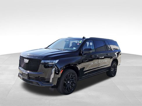 Used 2023 Cadillac Escalade ESV Sport Platinum w/ LPO, ONYX Package image 2