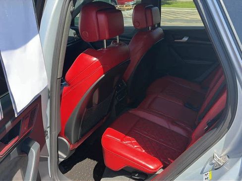 Used 2019 Audi SQ5 Prestige w/ Prestige Package AWD/4WD image 19
