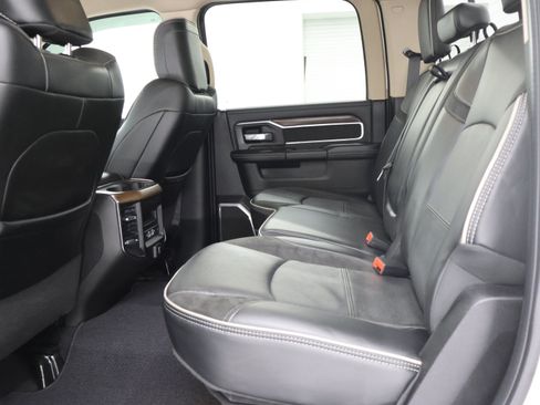 Used 2022 RAM 2500 Laramie AWD/4WD image 9