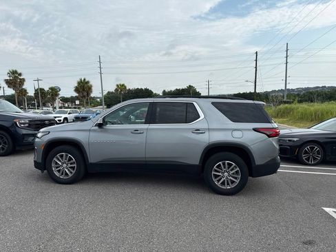Used 2023 Chevrolet Traverse LT FWD image 4