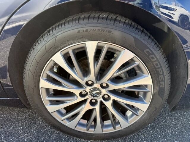 Used 2021 Lexus ES 350 w/ Premium Package FWD image 7