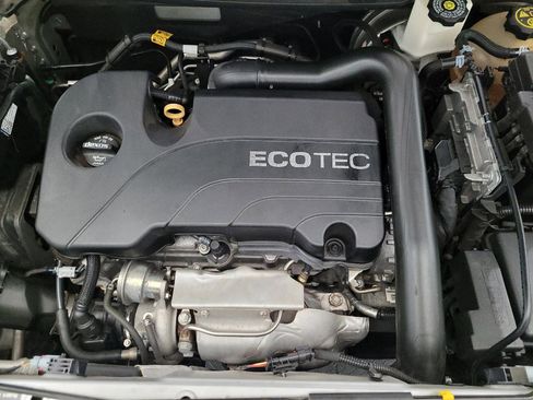 Used 2020 Chevrolet Equinox LT image 30