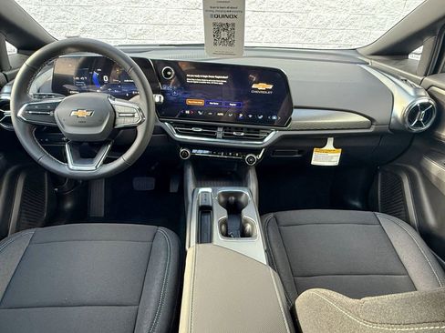 New 2026 Chevrolet Equinox EV LT w/ Comfort Package FWD image 30