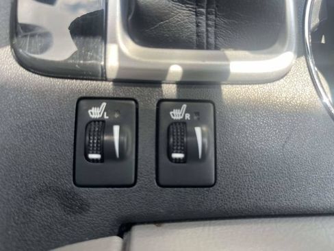 Used 2018 Toyota Highlander XLE AWD/4WD image 34