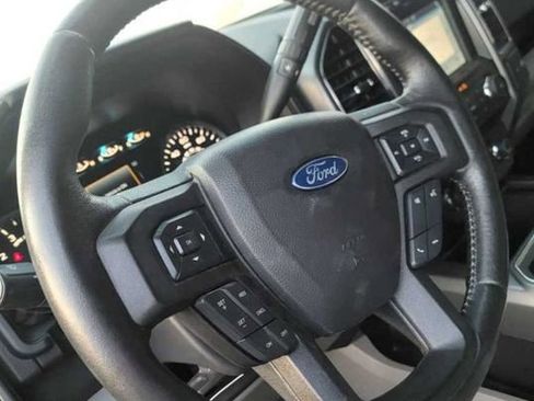 Used 2018 Ford F150 XLT w/ Equipment Group 302A Luxury image 8