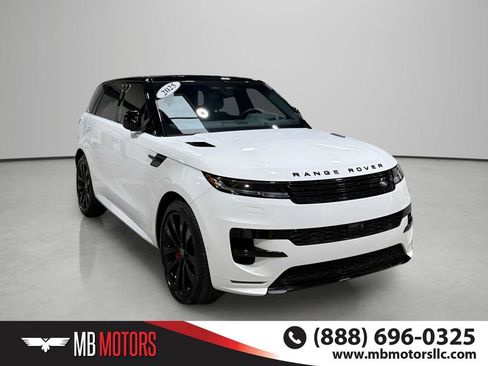 Used 2025 Land Rover Range Rover Sport Dynamic SE AWD/4WD image 3