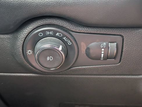 Used 2021 Dodge Durango R/T RWD image 9