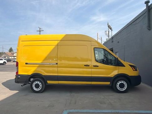 Used 2022 Ford Transit 250 148 High Roof w/ Load Area Protection Package RWD image 3