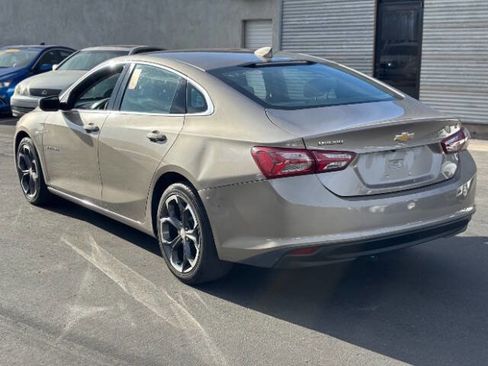 Used 2022 Chevrolet Malibu LT FWD image 5