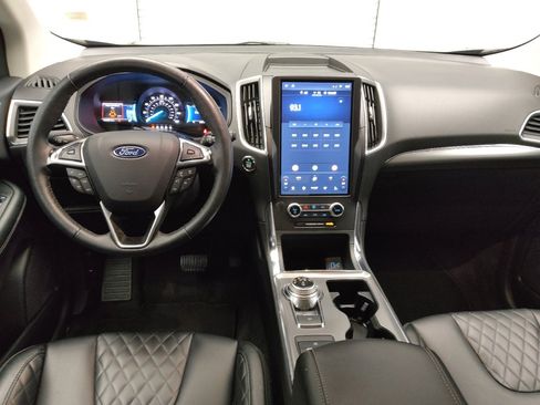 Used 2024 Ford Edge Titanium image 22