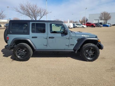 Used 2024 Jeep Wrangler Willys image 5