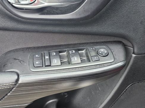 Used 2014 Jeep Cherokee Latitude image 26