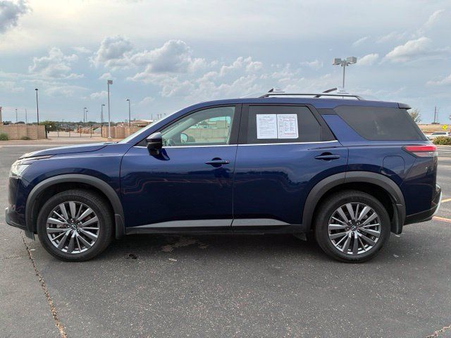 Certified 2023 Nissan Pathfinder SL w/ SL Premium Package FWD image 3