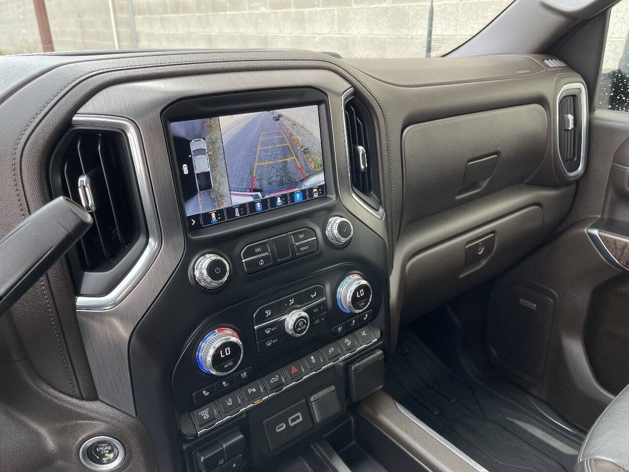 Used 2021 GMC Sierra 2500 Denali w/ Denali Ultimate Package AWD/4WD image 27