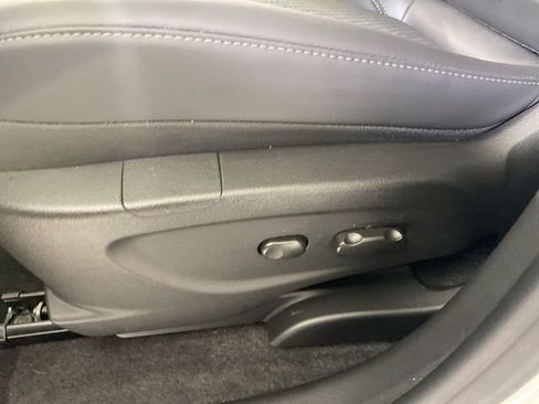 Used 2022 Buick Encore Preferred w/ Safety Package AWD/4WD image 25