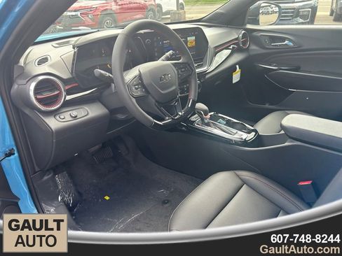 New 2025 Chevrolet Trax RS w/ Driver Confidence Package image 10