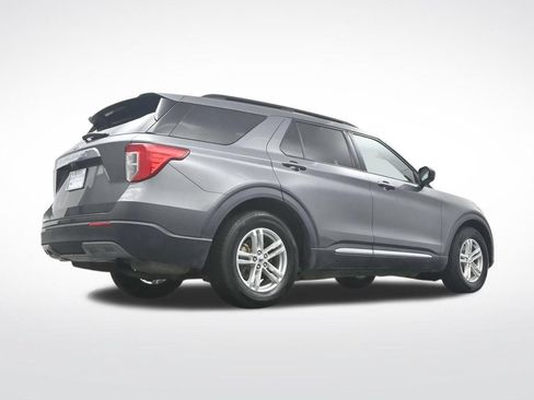 Used 2022 Ford Explorer XLT w/ Equipment Group 202A RWD image 36