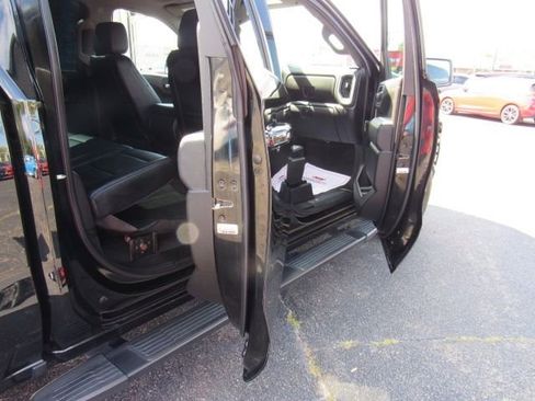 Used 2019 Chevrolet Silverado 1500 LT w/ All-Star Edition image 9